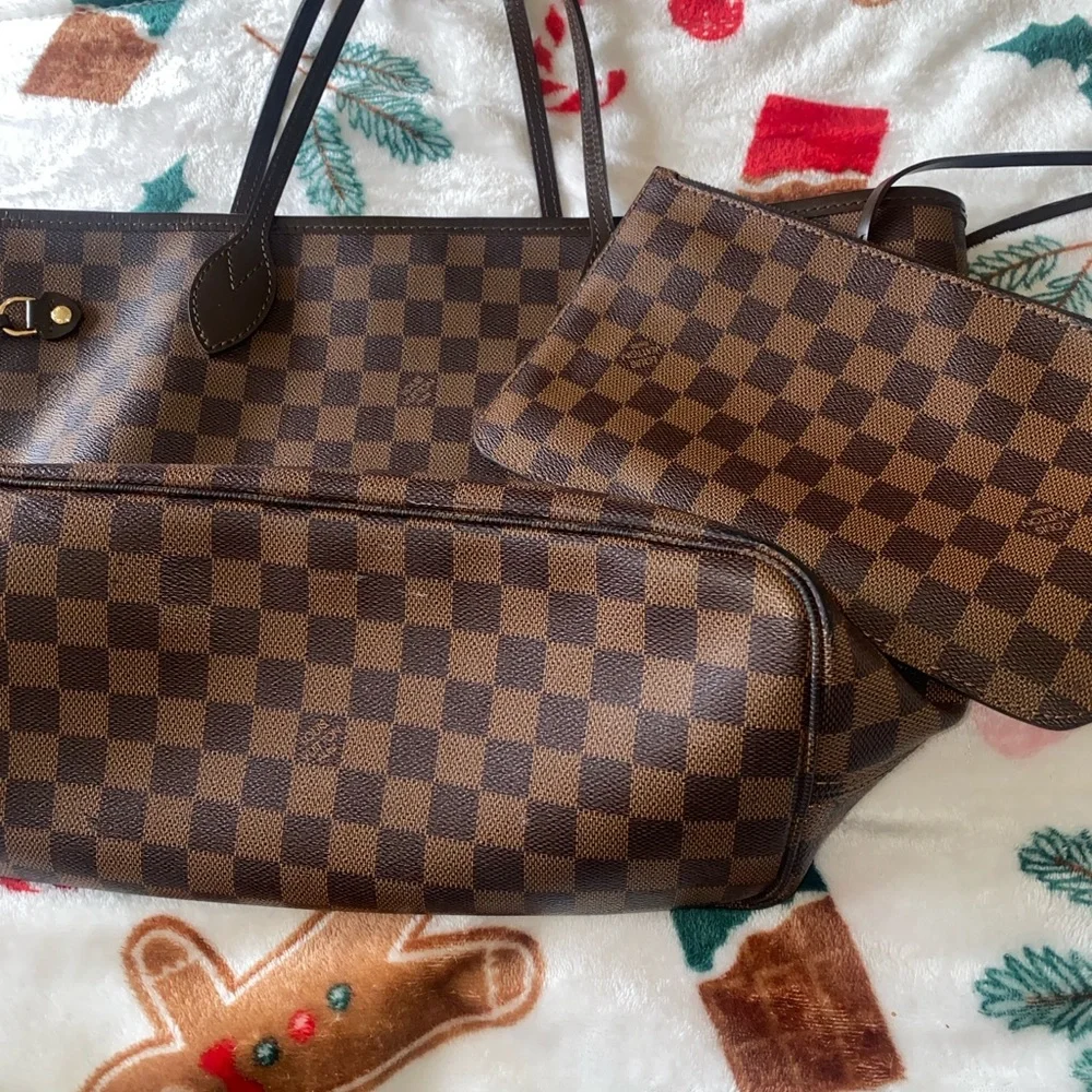 Louis Vuitton Brown Checkered Tote and clutch purse - Picture 11 of 14